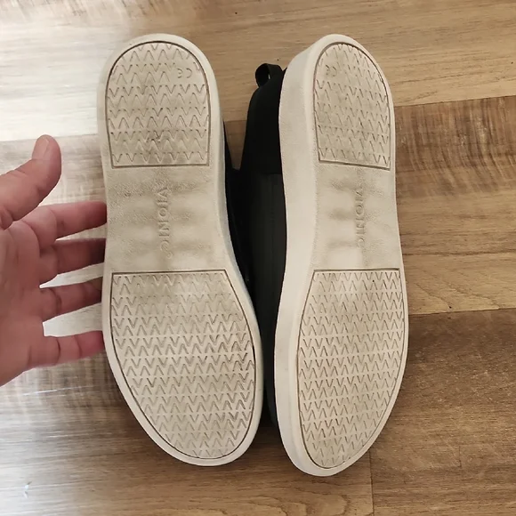 Vionic Winny Black Leather Lace-Up Sneakers - Picture 7 of 8